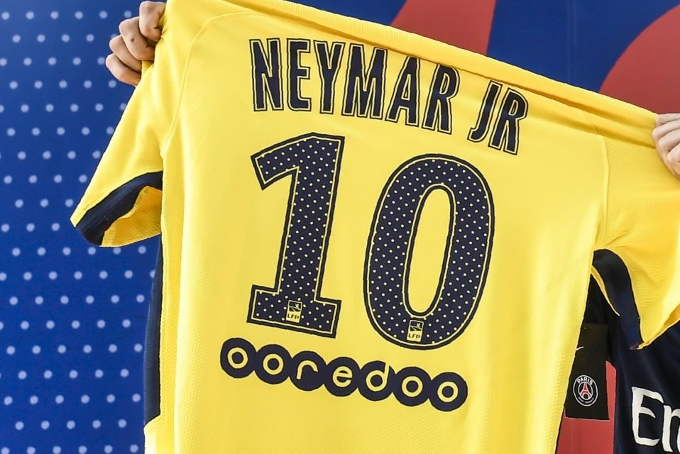 Record des Ventes pour le Flocage du Maillot de Neymar !